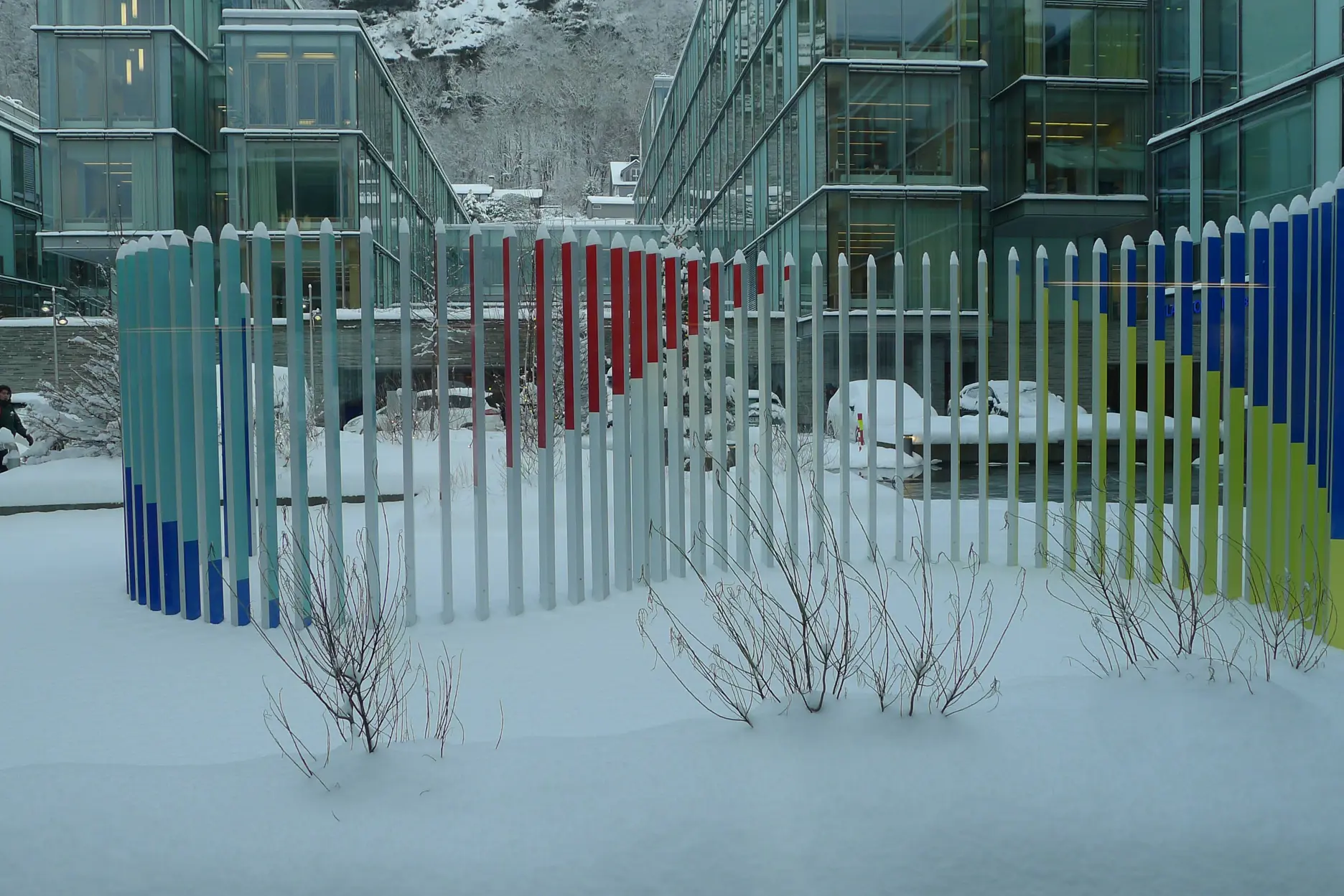 En lekeplass med sklie