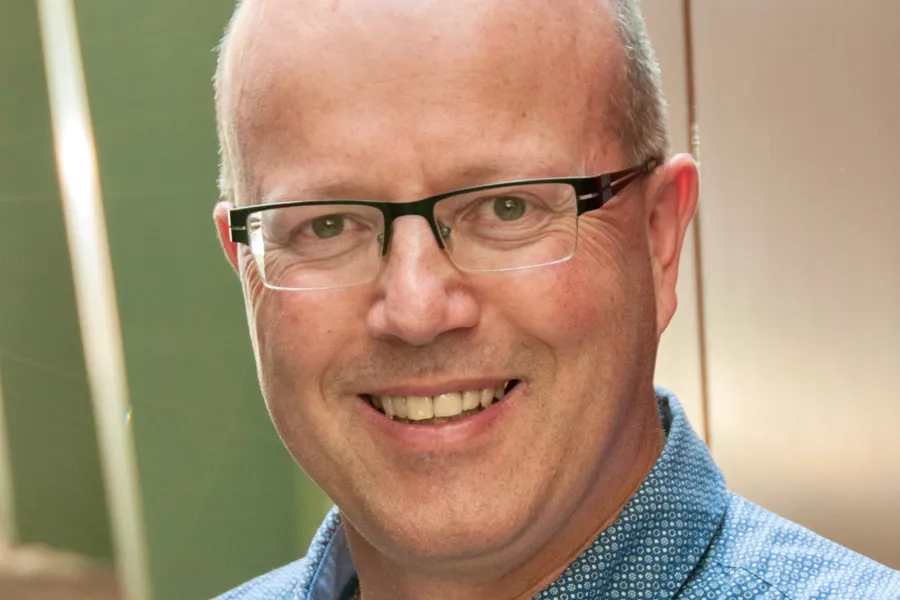 Portrait photo of Antony Cooper.