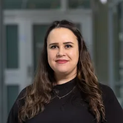 Portrettbilete av Mona.