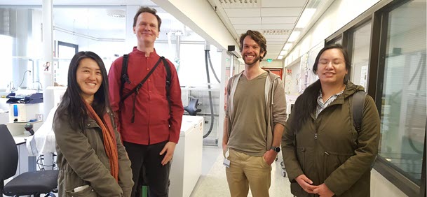 Synergy participants visit the laboratory