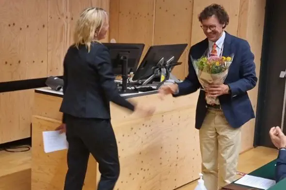 Rektor ved UiB, Margareth Hagen og professor Pål R. Njølstad