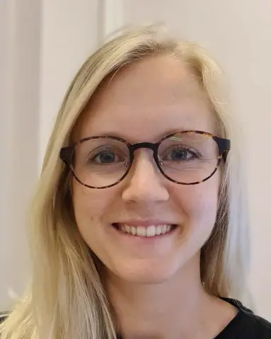 Karien Eid, stipendiat og førsteforfatter