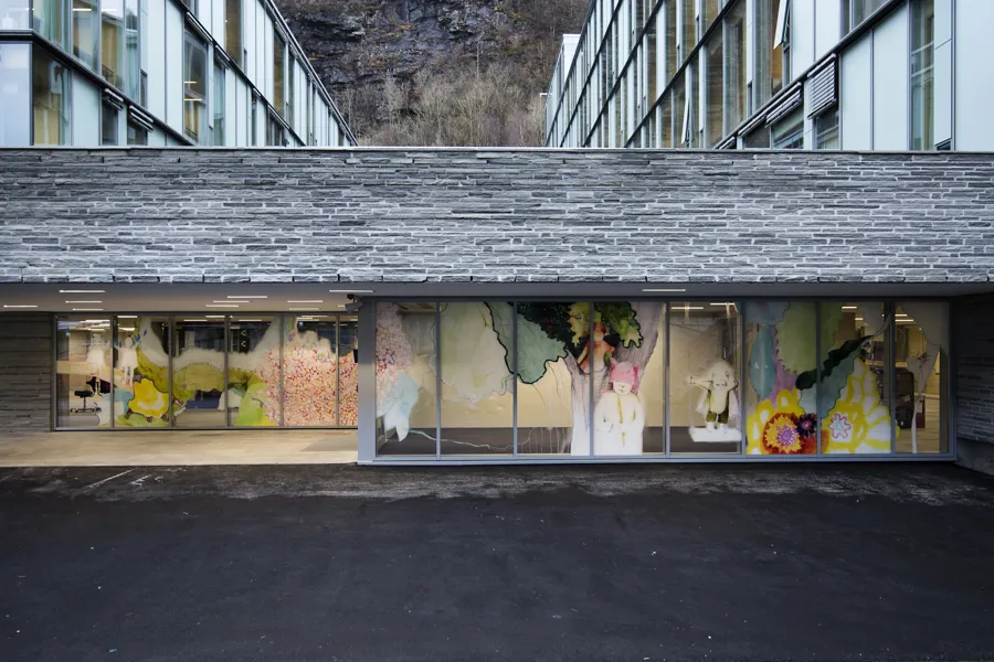 Inngangspartiet av BUS