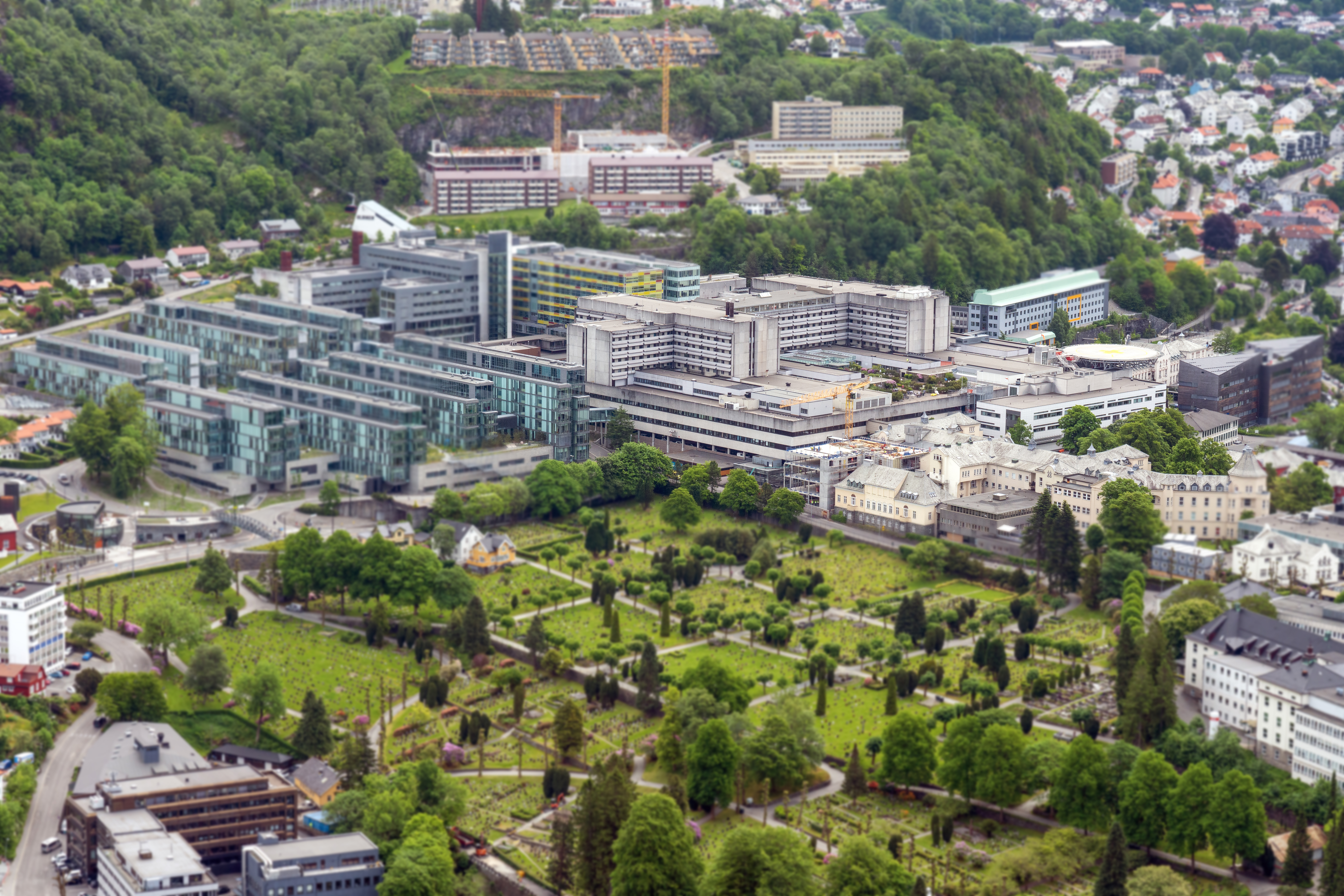 Flyfoto av Sentralblokka