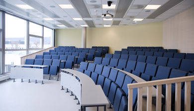 Interiør auditorium i Bikuben kurs og konferansesenter. Foto