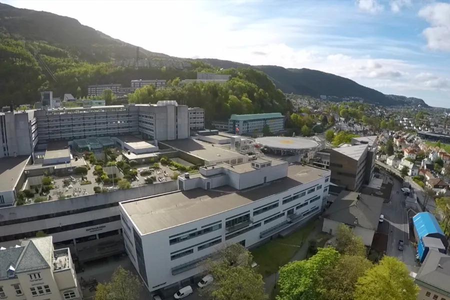 Flyfoto sykehusområdet på Haukeland. Foto