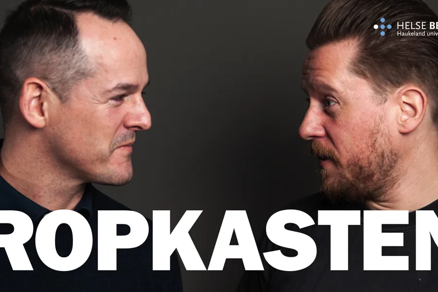 Bilete av Roger og Marius med tittel over