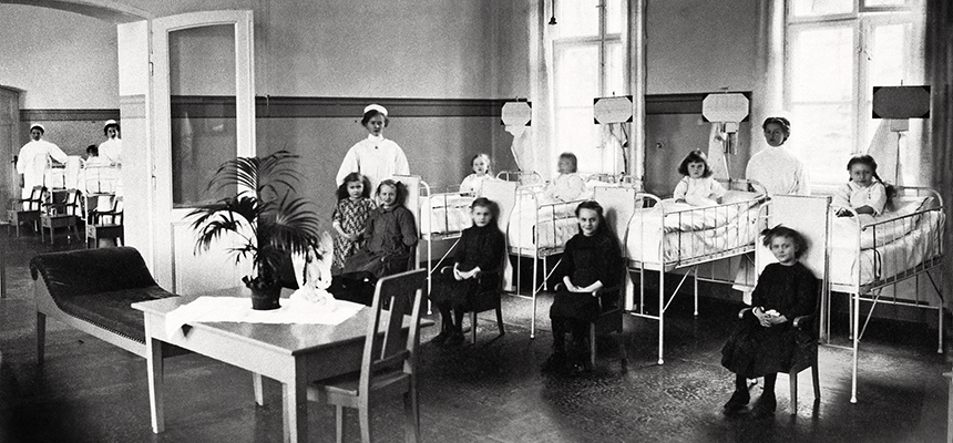 En gruppe mennesker i et rom