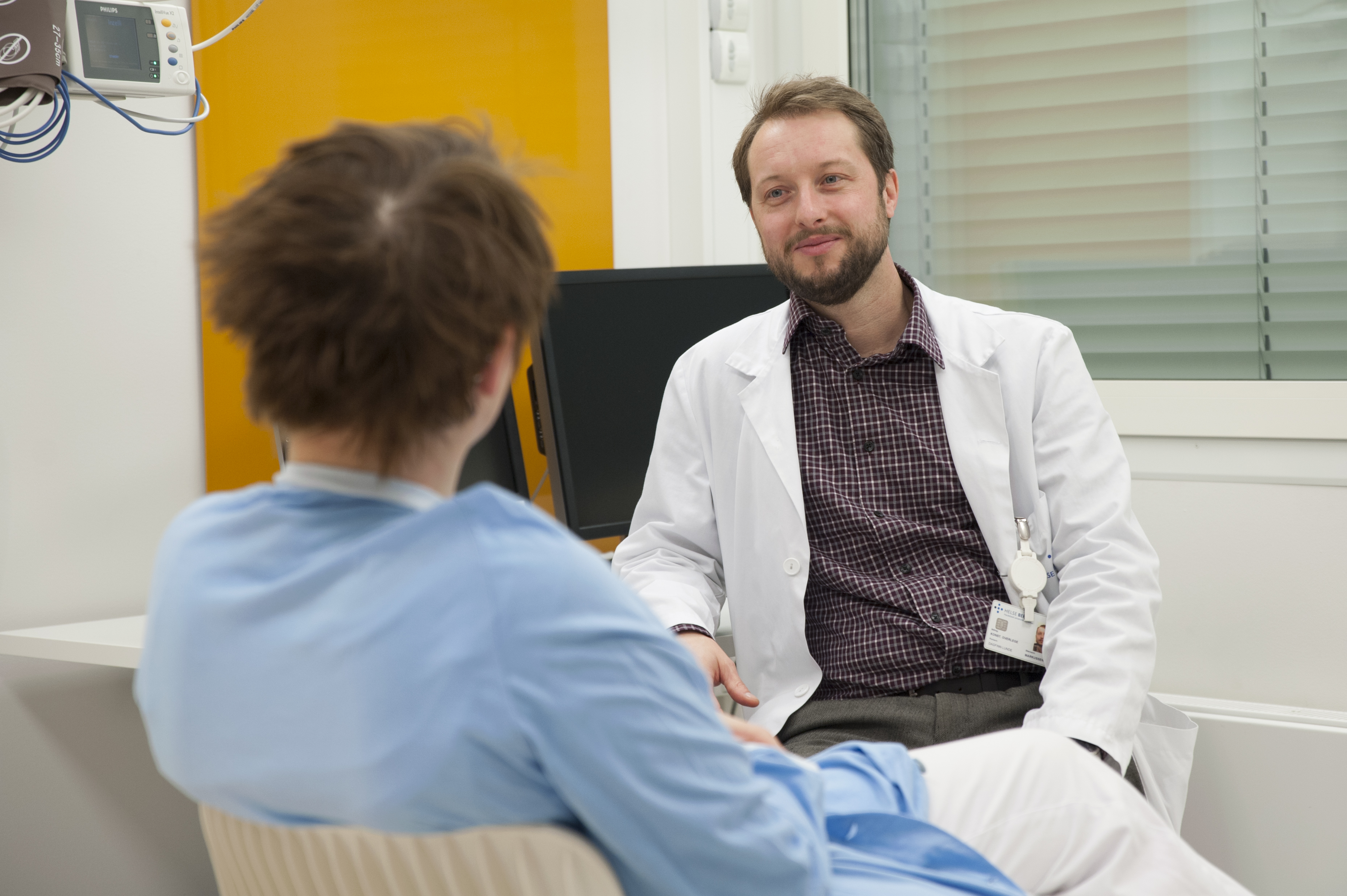 Lege og pasient. Foto