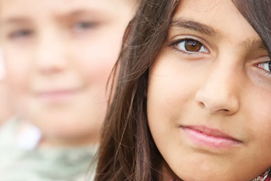 Et nærbilde av en kvinne