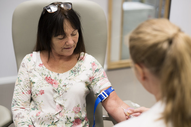 En person i sykehuskjole