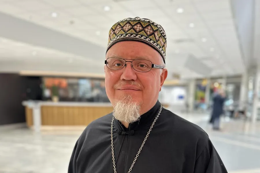 foto av ukrainsk prest