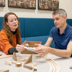 Kristoffer Haugarvoll from the dementia group and a PhD student.