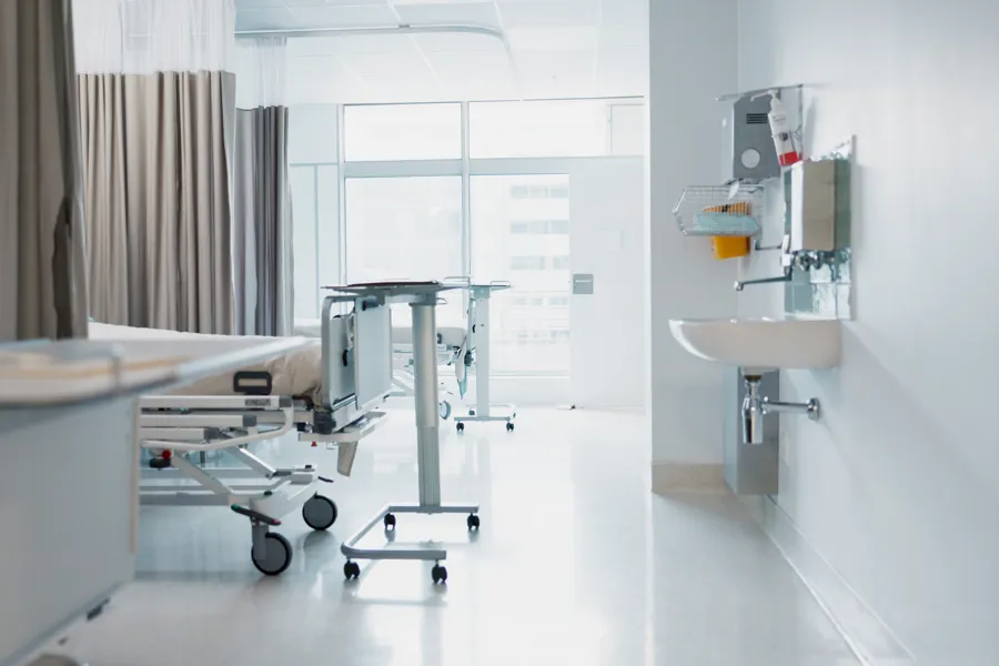 Et rom med medisinsk utstyr