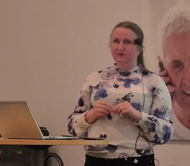 Beate Standal, Forhelse