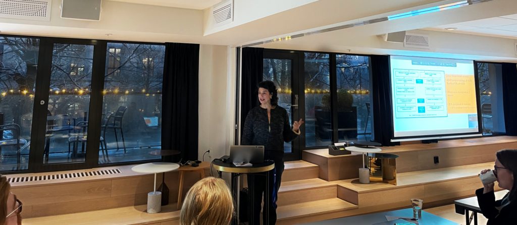 En person som holder en presentasjon